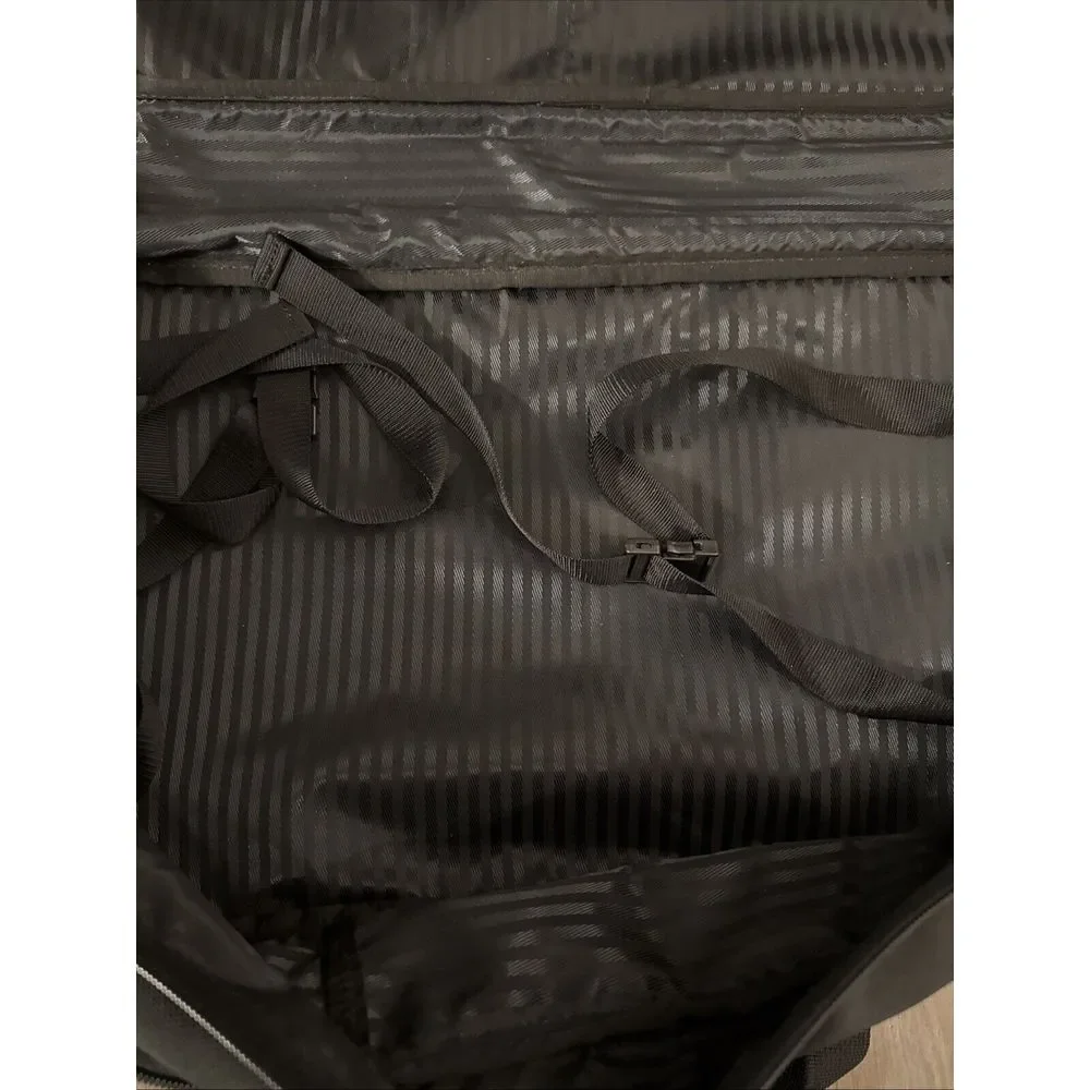 Tumi Messenger‎ Bag Log Laptop Briefcase Style Nylon Crossbody Strap Made in USA